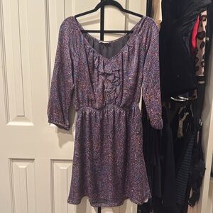 Shoshanna Size 6 gorgeous ruffle V neck dress